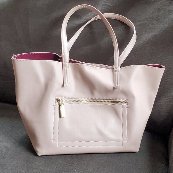 Steve Madden Handbags - Steve Madden Light Pink Leather Tote Bag